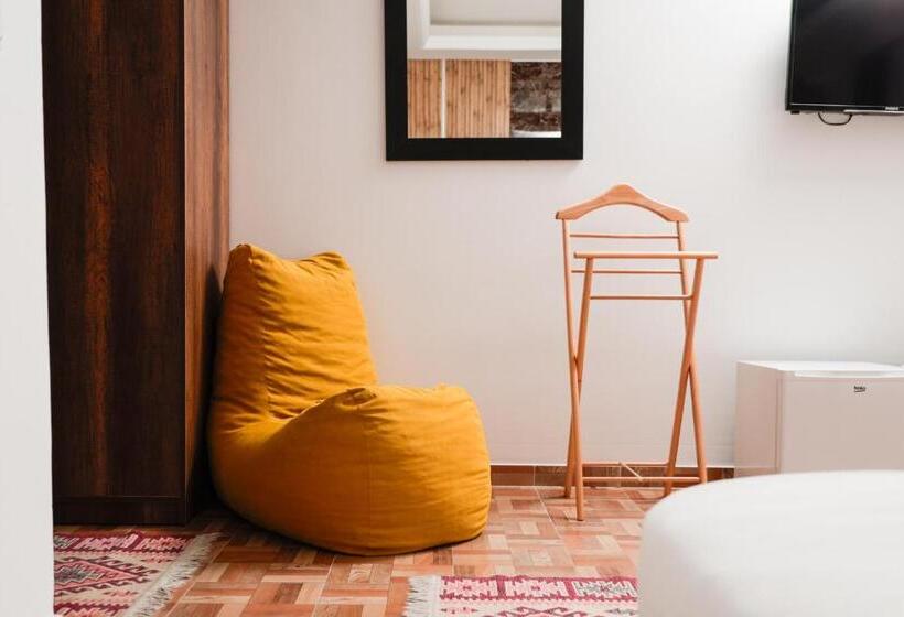 Habitación Cuádruple Estándar, Denis