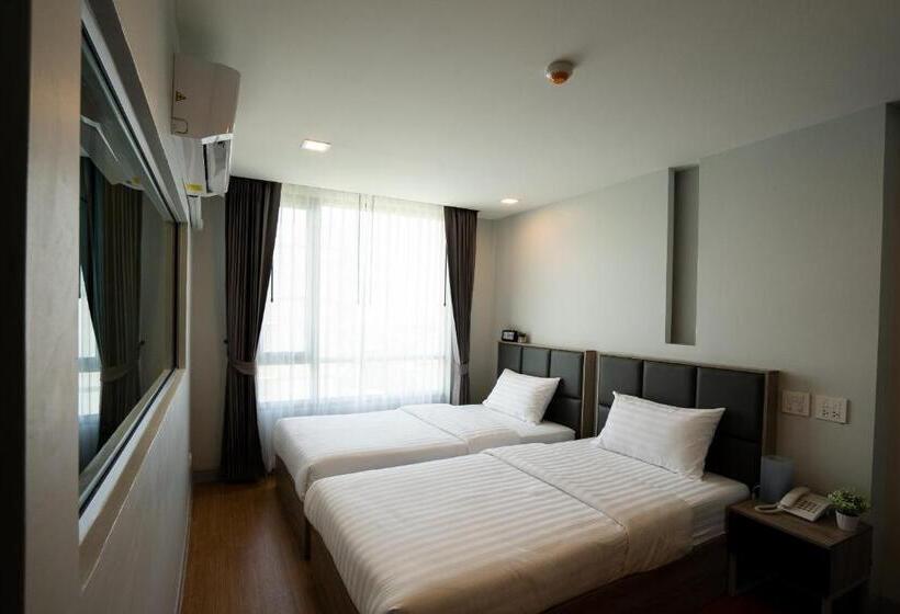 Люкс, Onpa Hotel & Residence Bangsaen