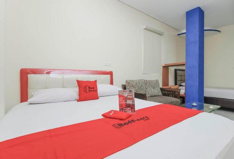 Люкс, Reddoorz Plus @ Jalan Pemuda Jakarta