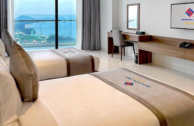 اتاق لوکس با چشم‌انداز دریا, Long Thuan Hotel & Resort