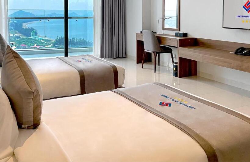 اتاق لوکس با چشم‌انداز دریا, Long Thuan Hotel & Resort