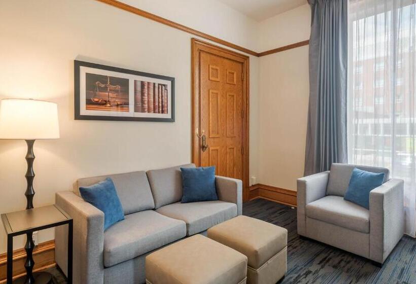 스위트 킹사이즈 침대, The Courthouse Hotel, Ascend Hotel Collection
