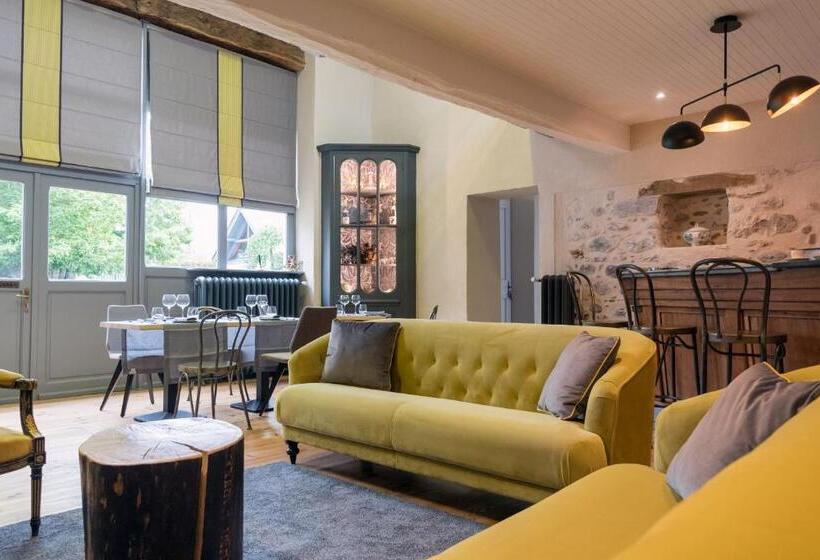 Семейный Номер, Le Relais