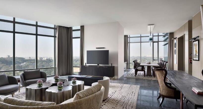 Президентский Люкс, Four Seasons Hotel Bengaluru At Embassy One