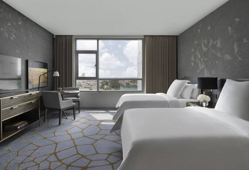 Номер Deluxe Кровать Кинг, Four Seasons Hotel Bengaluru At Embassy One