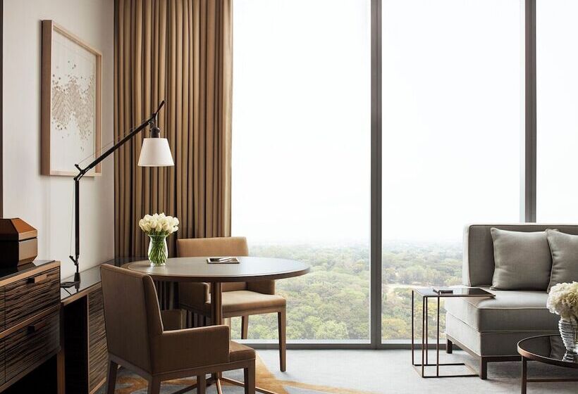 Номер Премиум, Four Seasons Hotel Bengaluru At Embassy One