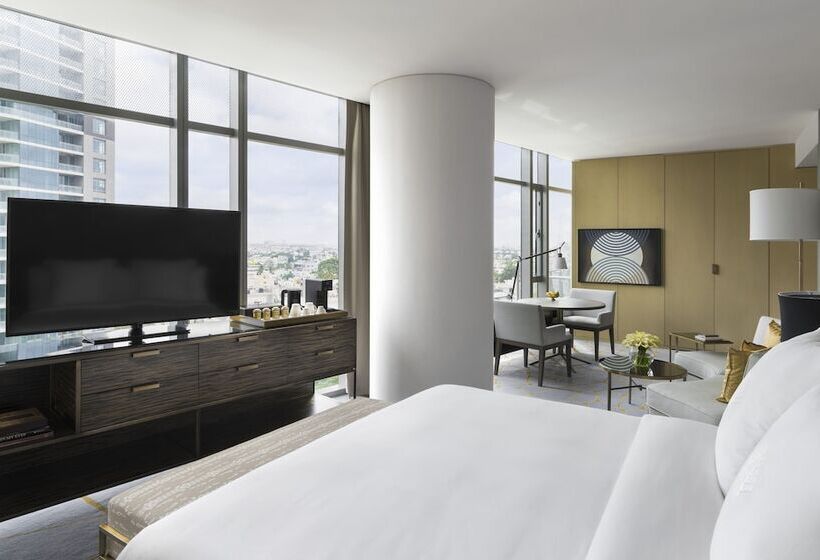 Номер Клуб Кровать Кинг, Four Seasons Hotel Bengaluru At Embassy One