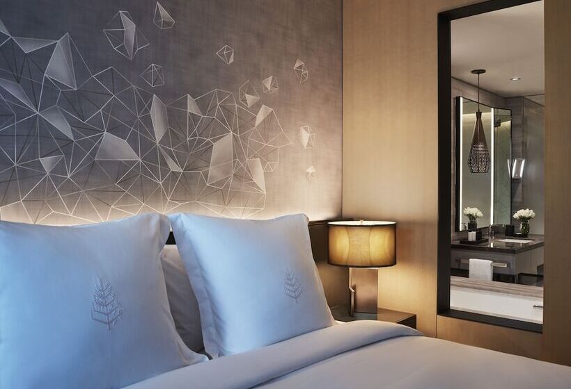 Люкс, Four Seasons Hotel Bengaluru At Embassy One