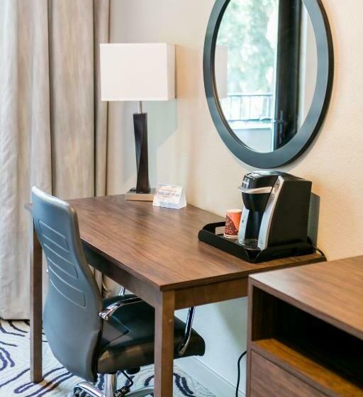 Номер Deluxe, Siri Downtown  Paso Robles