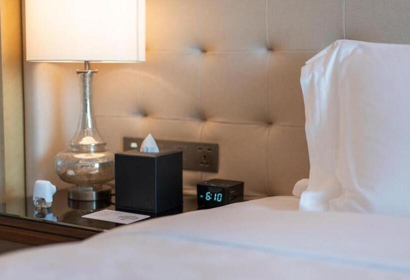 Номер Executive, The Langham Hefei