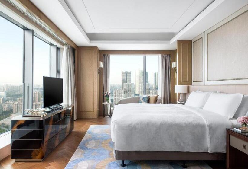 キングサイズベッドのデラックスルーム, The Langham Hefei
