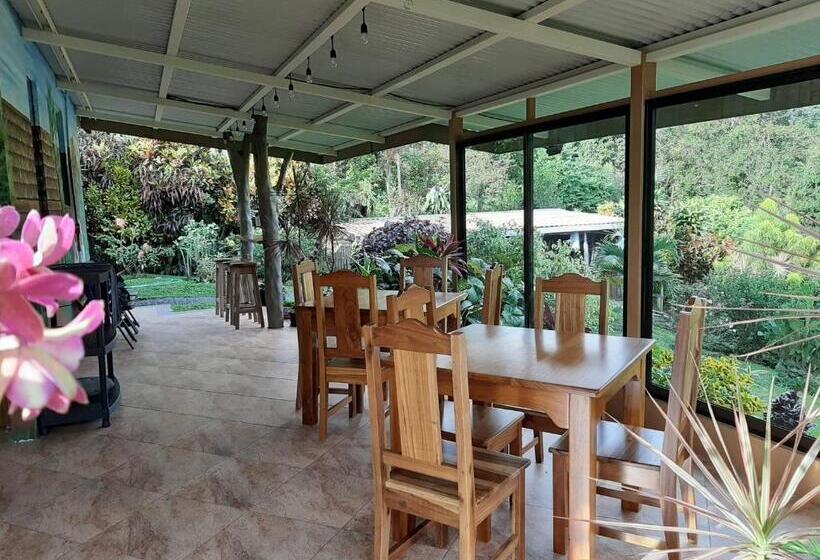 4인용 스탠다드 룸, Marita S Bed And Breakfast