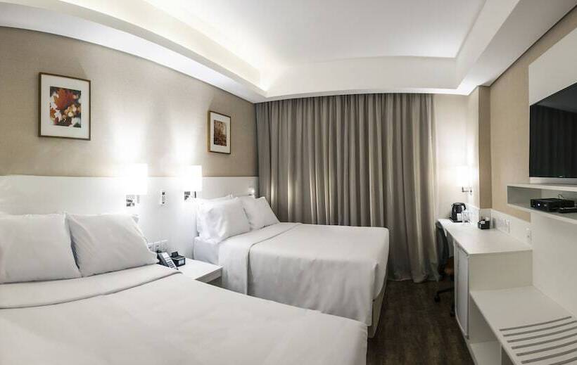 스탠다드 룸 더블 침대 2개, Holiday Inn Express   Farroupilha, Um Hotel Ihg