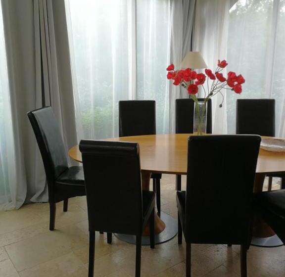 Номер Стандарт Вид на Сад, Villa Rose