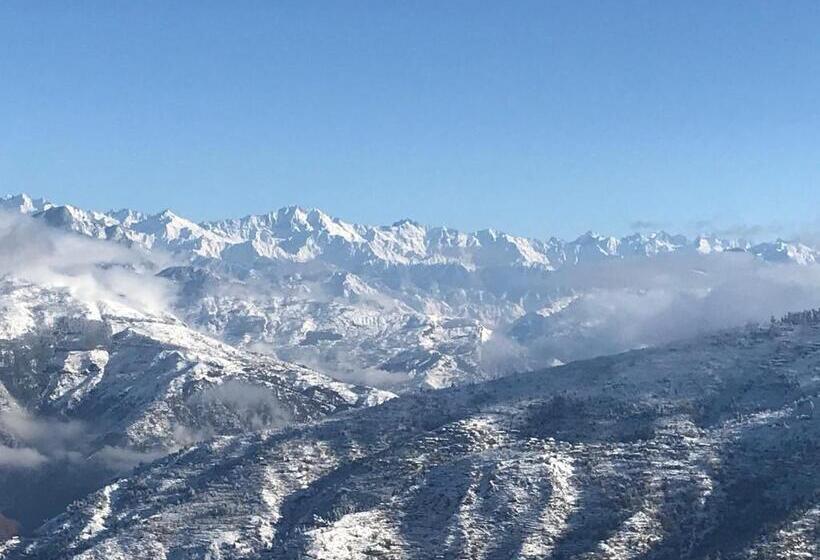 标准间带山景, Aaramgah