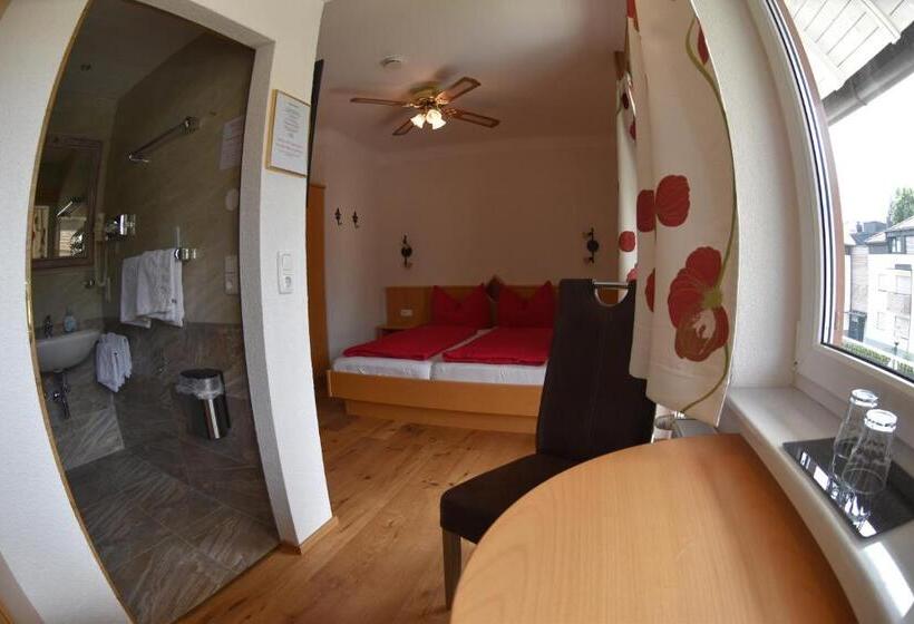 اتاق سوپریور, Seebär Velden