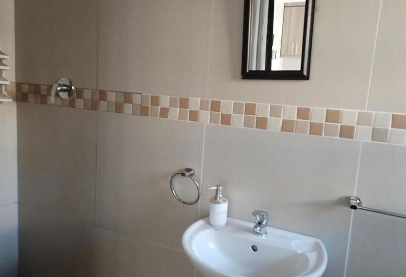 اتاق لوکس, Tokelo Guesthouse Emalahleni