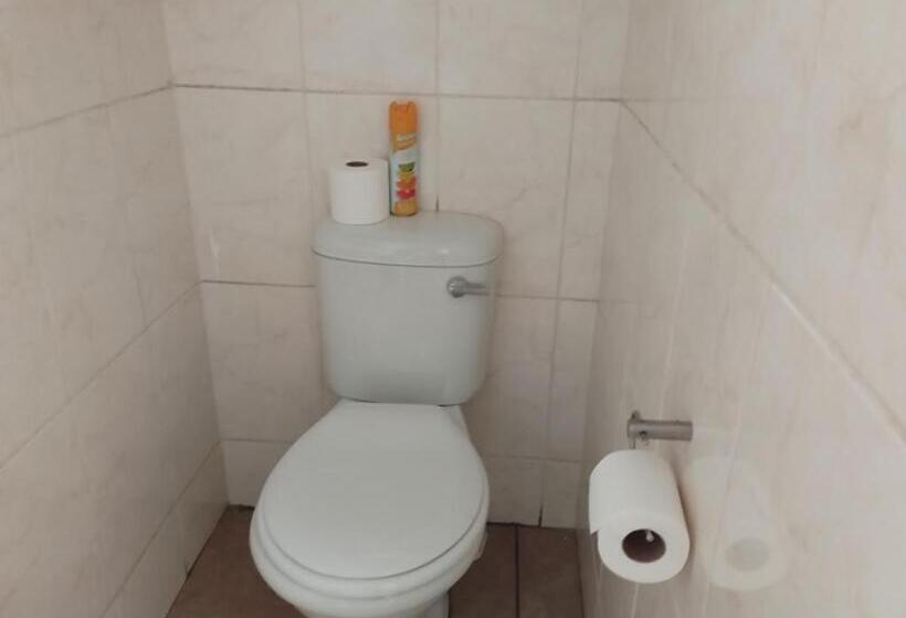 اتاق استاندارد, Tokelo Guesthouse Emalahleni
