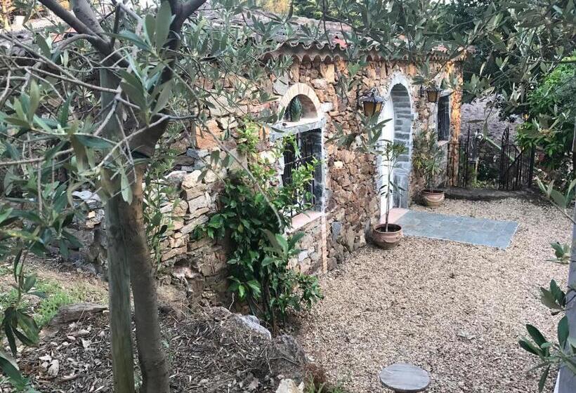 Номер Стандарт Вид на Сад, La Maison Des Oliviers