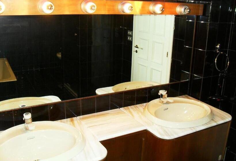 اتاق کلاسیک سه تخته, I 13 Cavalieri Guest House