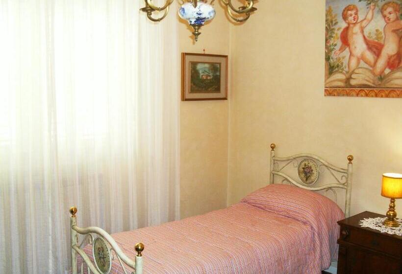 اتاق استاندارد, I 13 Cavalieri Guest House