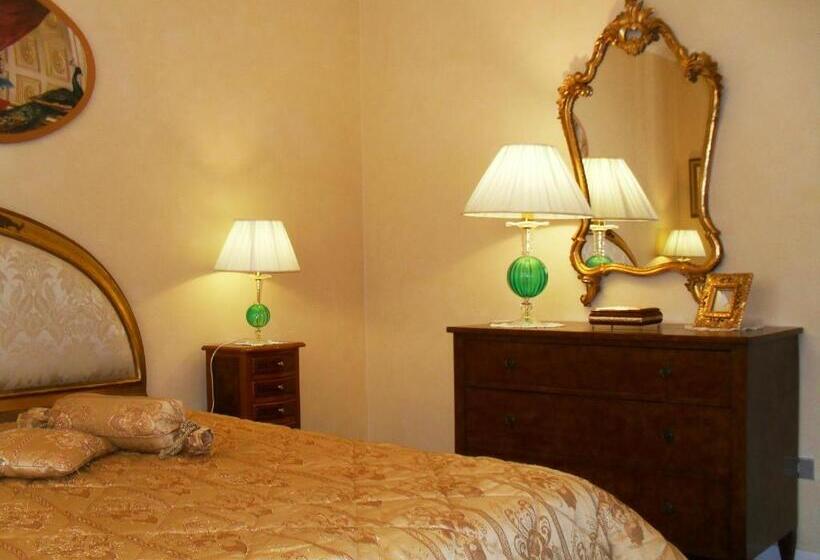 اتاق کلاسیک سه تخته, I 13 Cavalieri Guest House