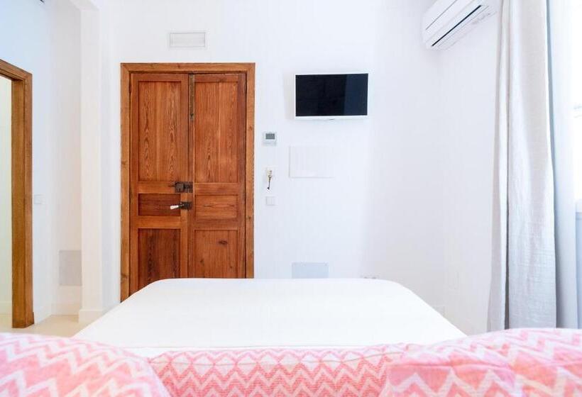 Номер Superior, Llonga S 11th Youth Hostel