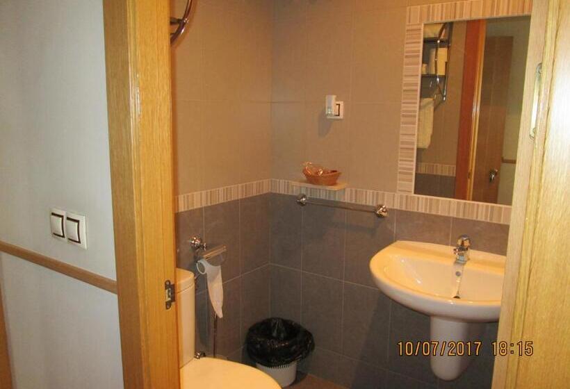 Номер Стандарт Индивидуальный, Hostal Banderas