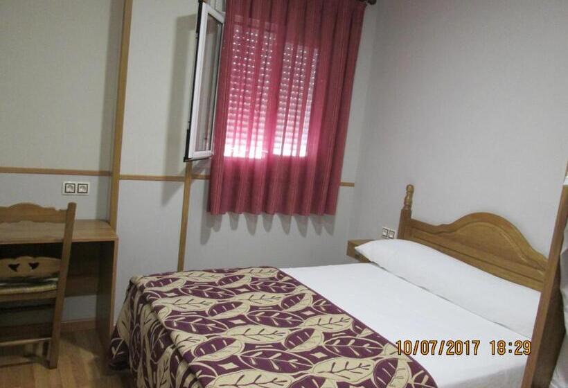 Номер Стандарт, Hostal Banderas