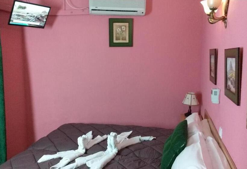 Номер Стандарт, Hostal El Patio