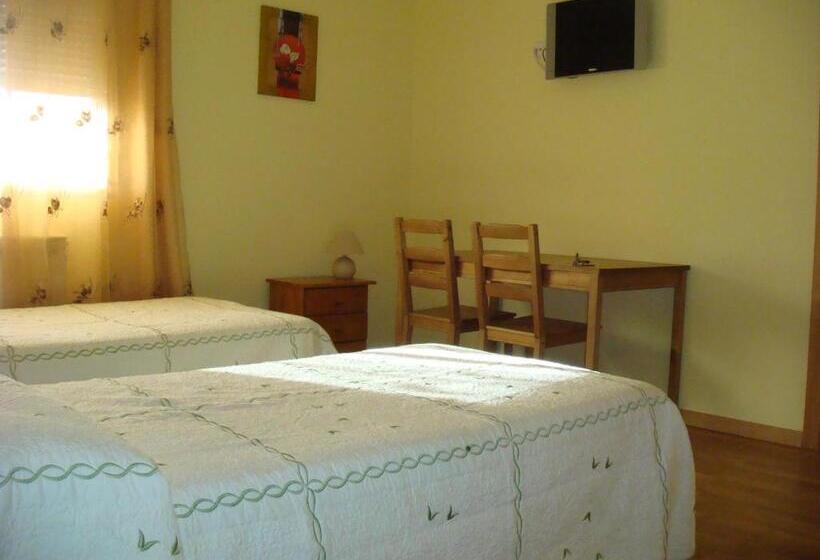 Номер Стандарт, Hostal Madrid Paris