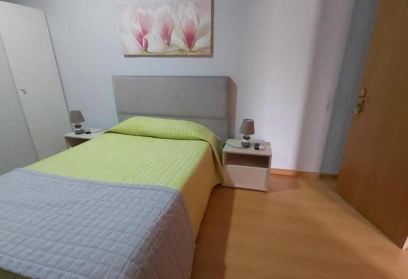 标准间, Residencial As Canárias