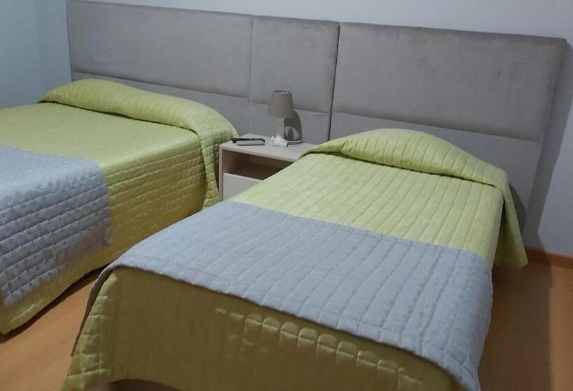 Номер Стандарт Трехместный, Residencial As Canárias