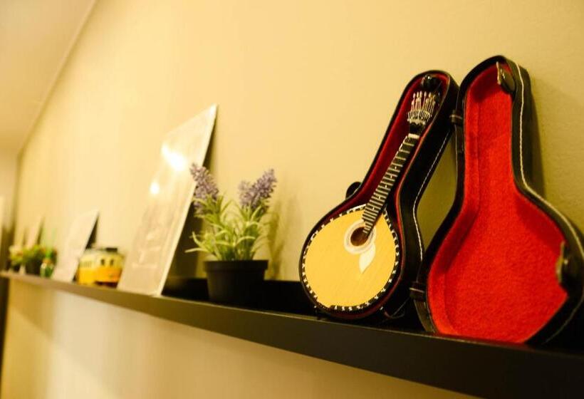 Quarto Estandar Banheiro Compartilhado, Alvalade Ii Airport Guest House
