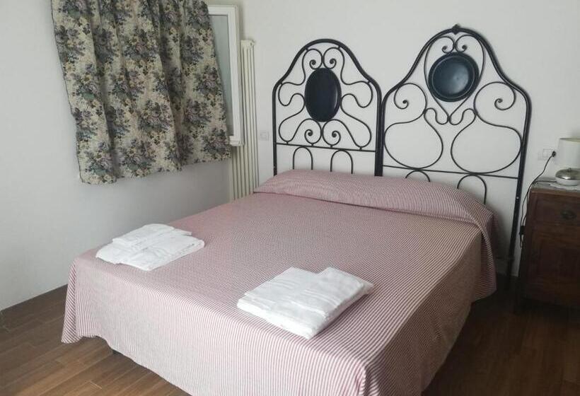 Quarto Estandar para Deficientes Físicos, Agricola Casa Cucina Bottega