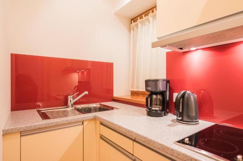 Студия Стандарт, Paloria Apartments & Sport