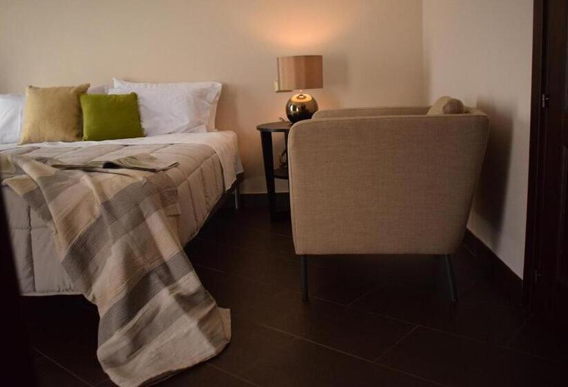Номер Стандарт Трехместный, Cento Tari' Guest House
