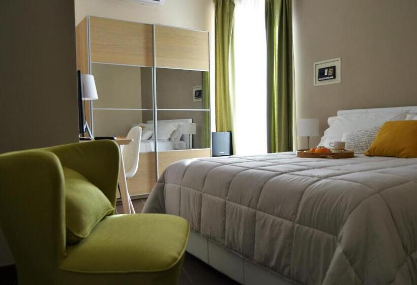 Номер Стандарт с Террасой, Cento Tari' Guest House