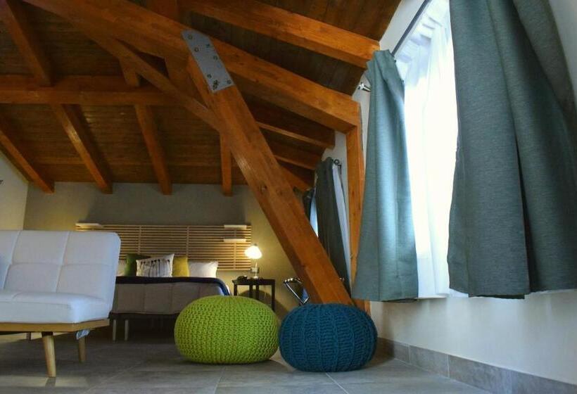 Полулюкс Одноместный с Террасой, Cento Tari' Guest House