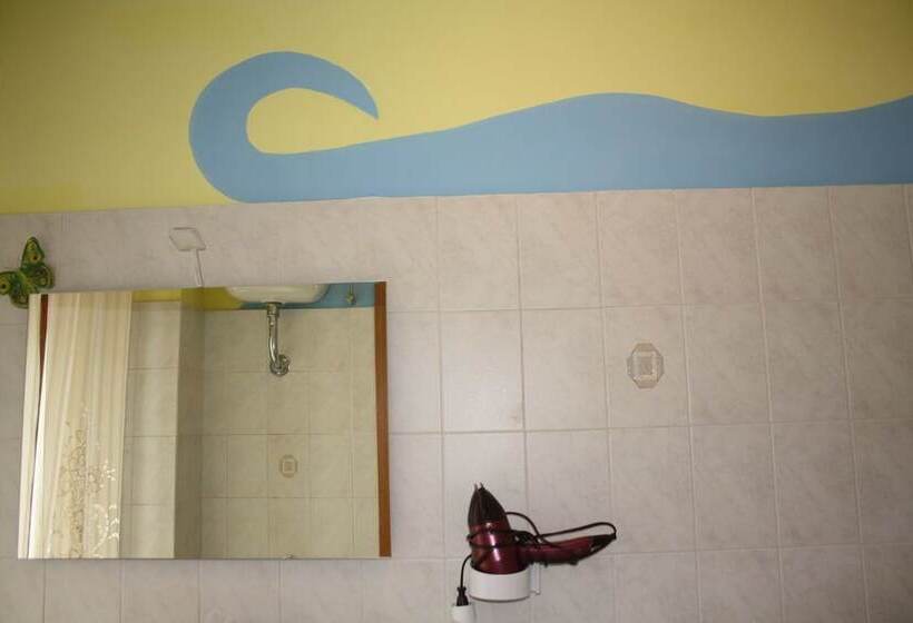 اتاق استاندارد سه نفره, La Maison De Gina   B&b