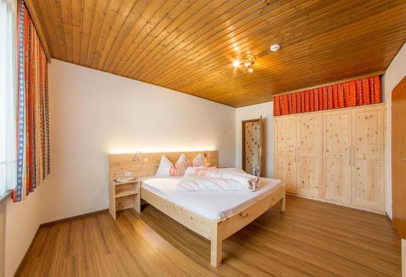 Апартаменты 1 Спальня, Residence Silvia