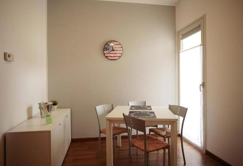 استودیوی استاندارد, Residence Theresia Tailor Made Stay