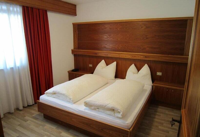 Апартаменты 2 Спальни, Aparthotel Garni Haus Hubertus