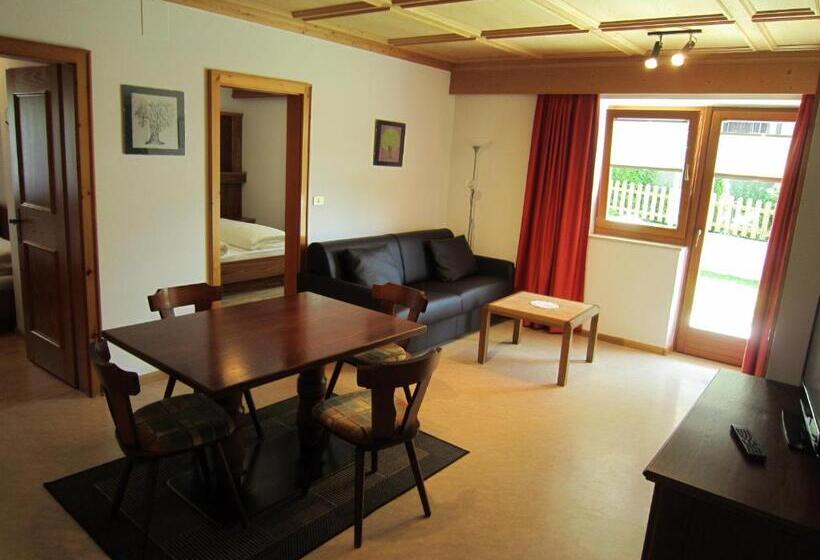Апартаменты 2 Спальни с Террасой, Aparthotel Garni Haus Hubertus