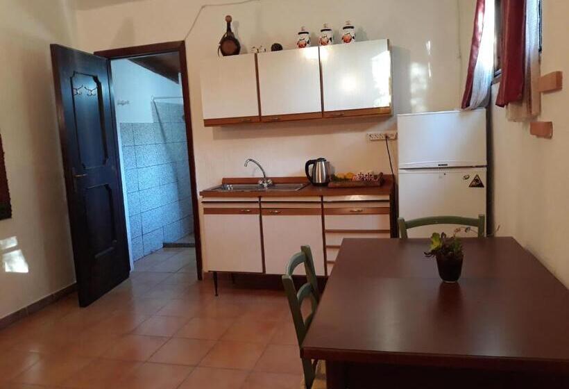 اتاق استاندارد چهار تخته, S Imbragu Farm B&b
