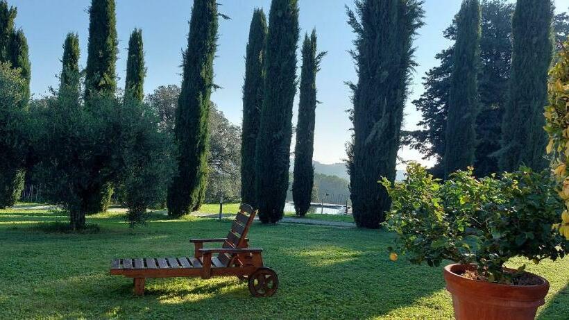 Апартаменты 2 Спальни, Agriturismo La Scarpaia