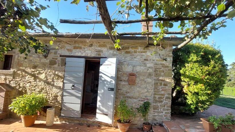 Полулюкс, Agriturismo La Scarpaia