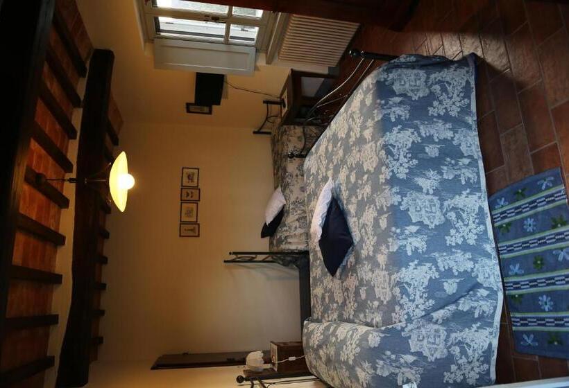 Номер Стандарт Трехместный, Agriturismo La Scarpaia