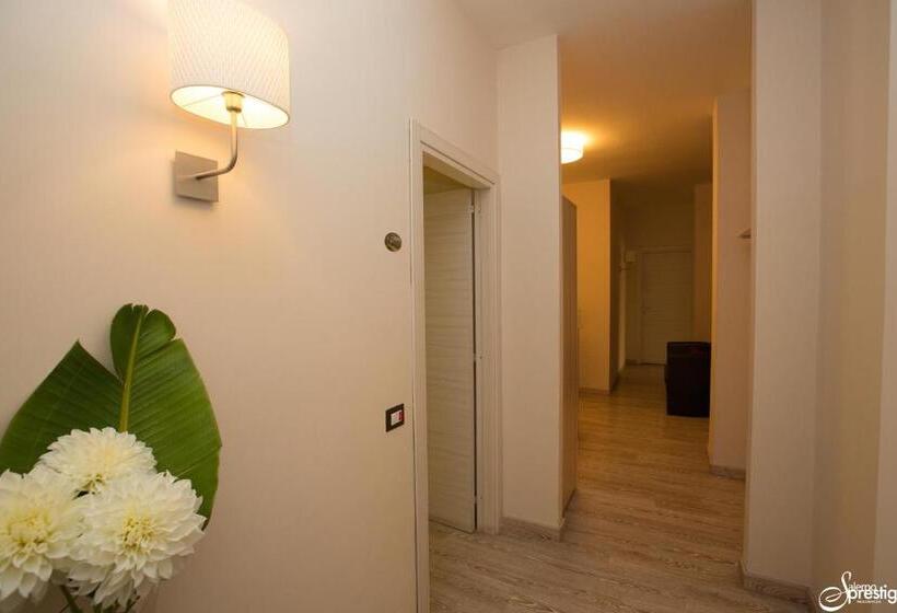 اتاق استاندارد سه نفره, Salernoprestige Rooms