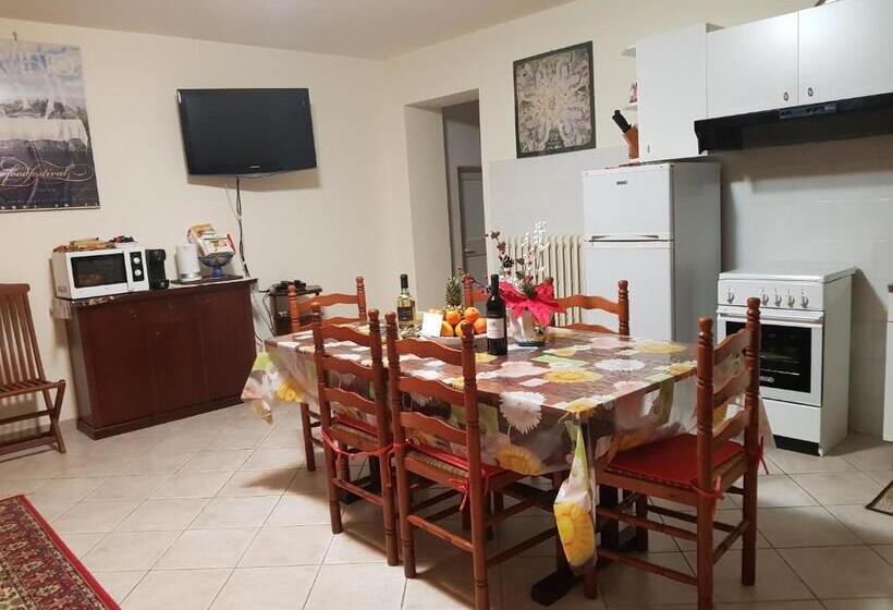 Апартаменты 1 Спальня, Casa Vacanza Malescale